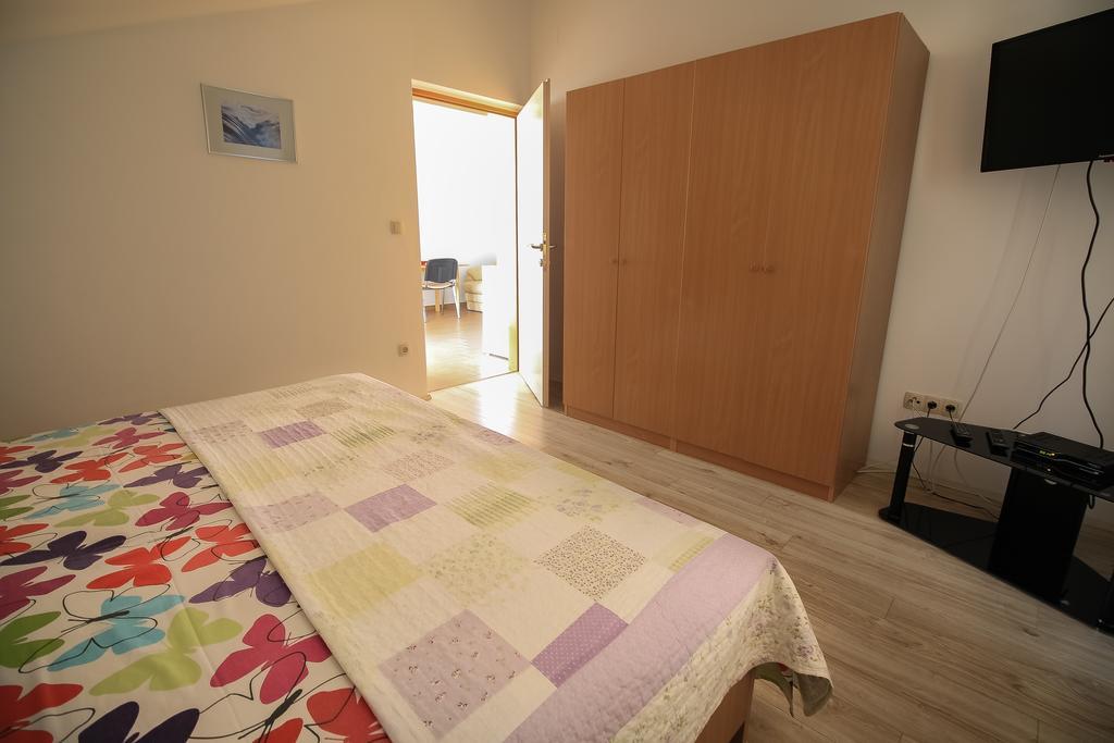 וודיצה Apartment Ana מראה חיצוני תמונה